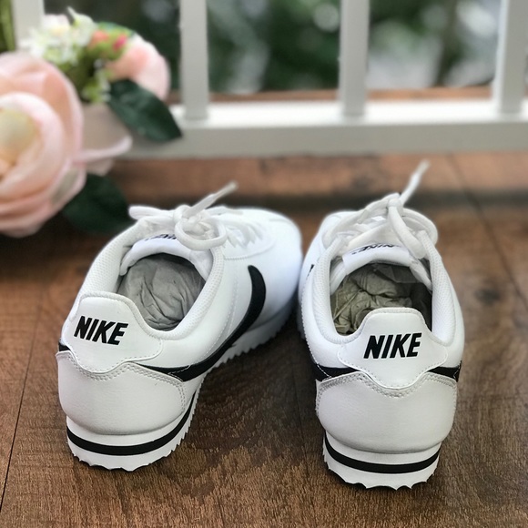 Nike Cortez GS b/White WMNS - Picture 5 of 8